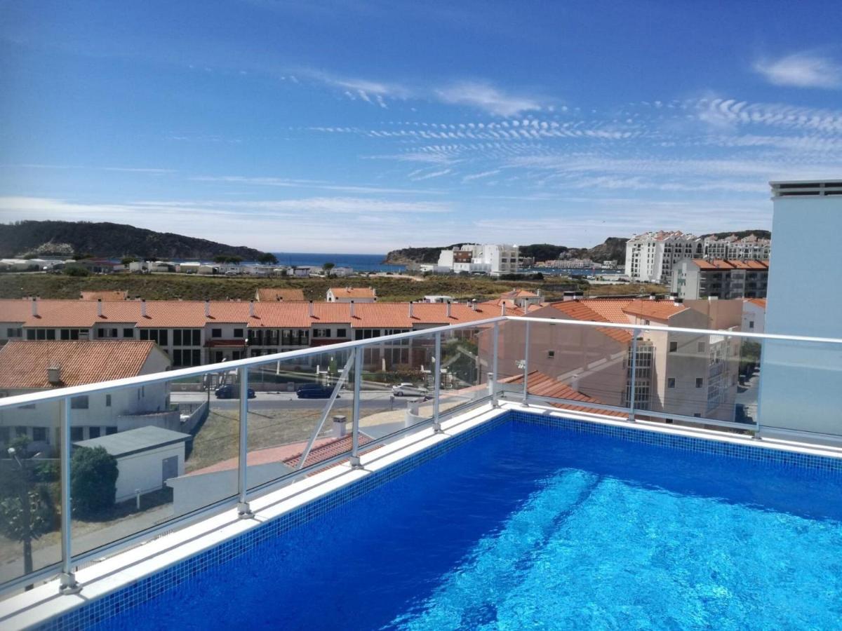 Beautiful Apartment In S O Martinho Do Porto With Balcony ساو مارتينهو دو بورتو المظهر الخارجي الصورة
