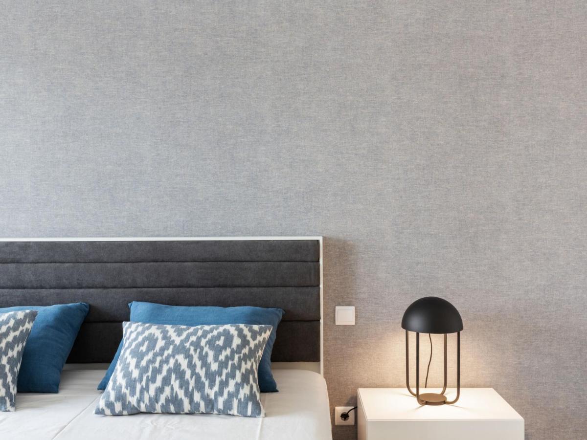 Beautiful Apartment In S O Martinho Do Porto With Balcony ساو مارتينهو دو بورتو المظهر الخارجي الصورة