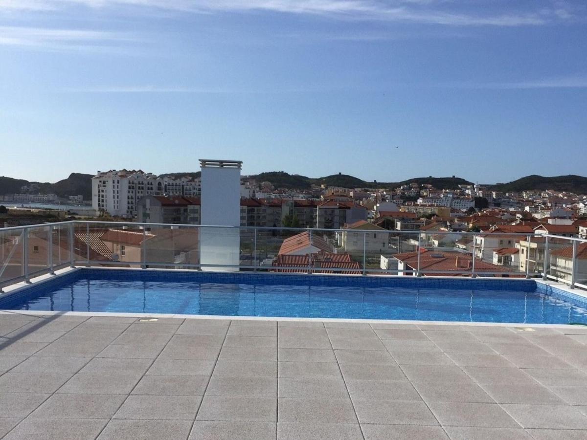 Beautiful Apartment In S O Martinho Do Porto With Balcony ساو مارتينهو دو بورتو المظهر الخارجي الصورة
