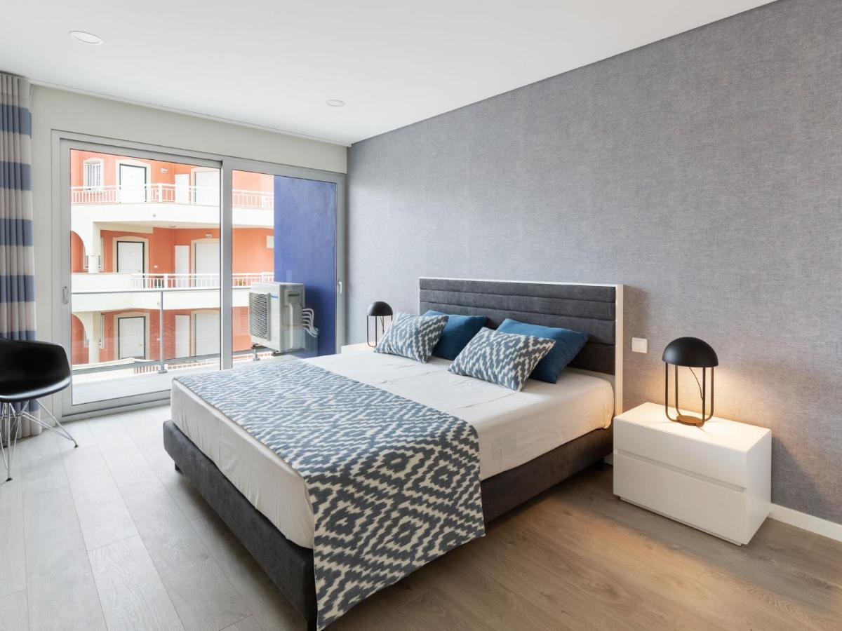Beautiful Apartment In S O Martinho Do Porto With Balcony ساو مارتينهو دو بورتو المظهر الخارجي الصورة